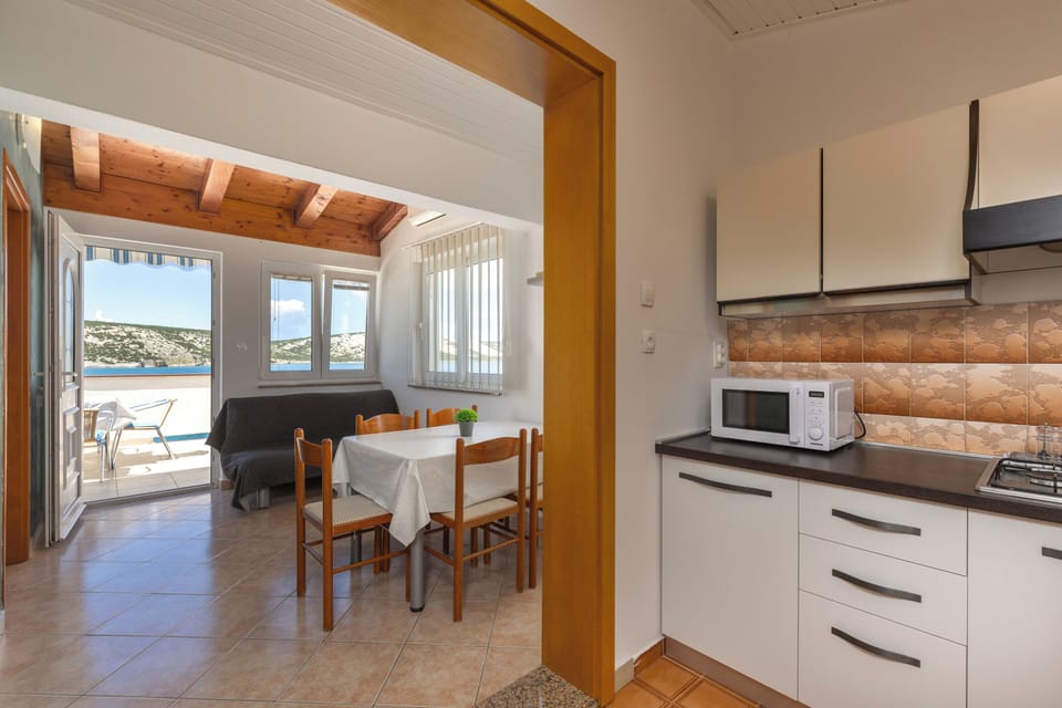 Kitchen and dining area
