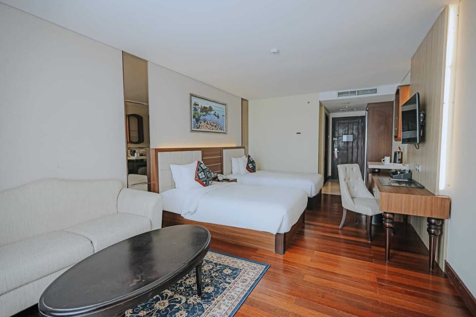 Minibar, in-room safe, desk, soundproofing