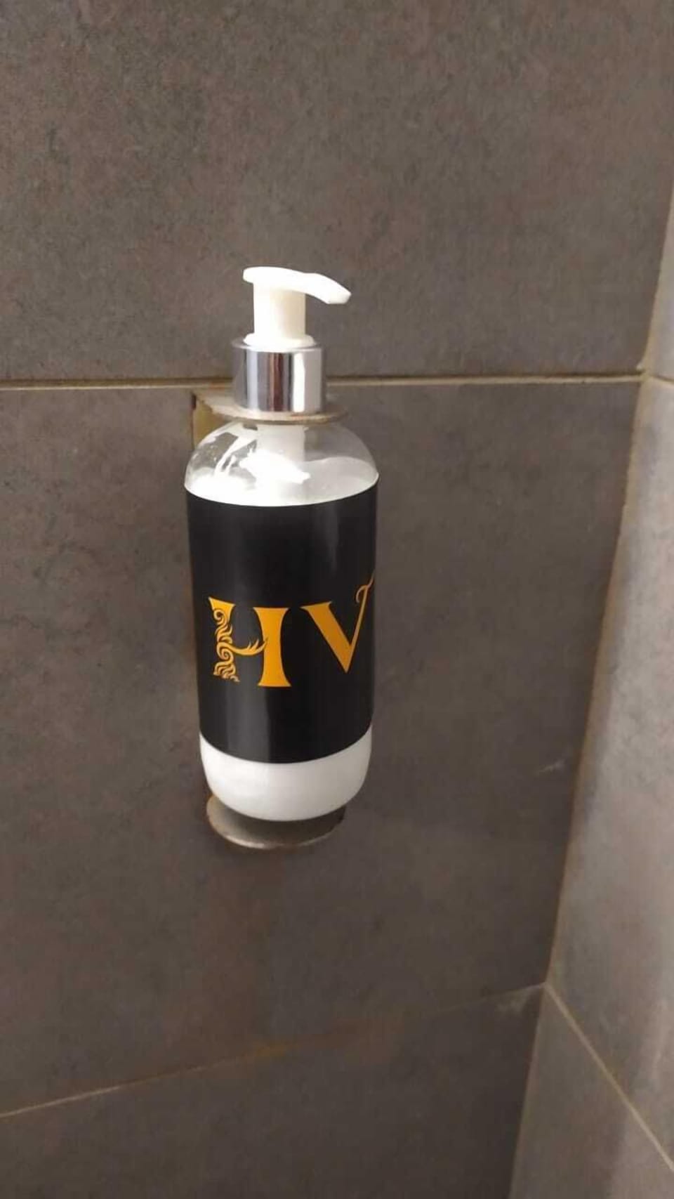 Premium Room | Bathroom | Shower, towels, soap, shampoo