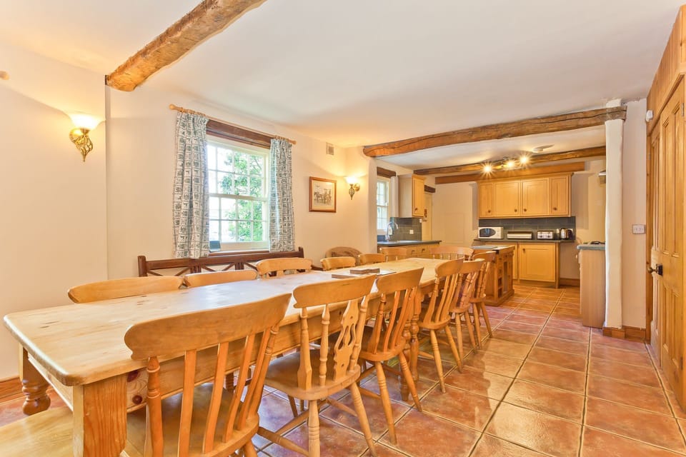 Bridge House coniston kitchen