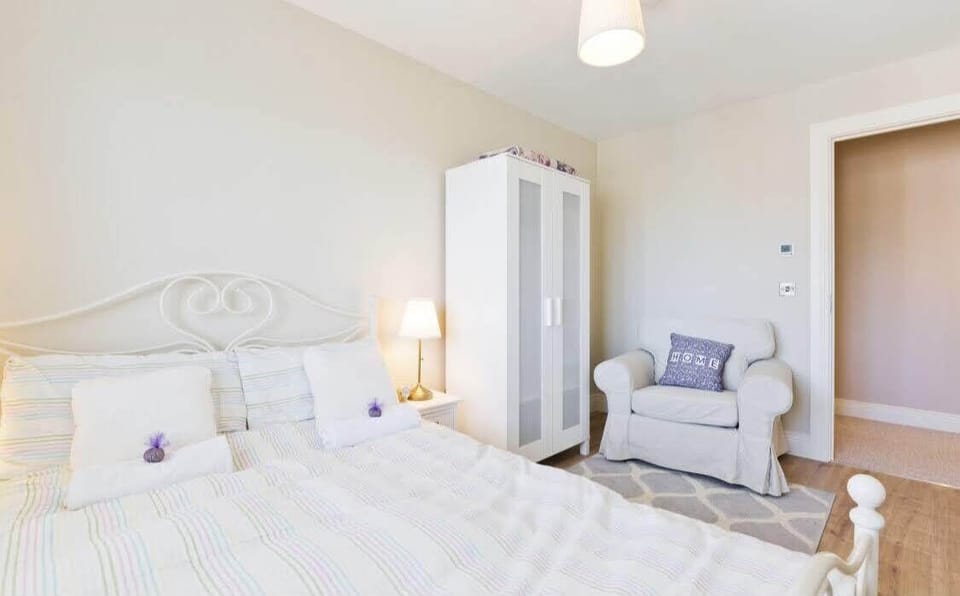 Standard Double Room, 1 Double Bed | WiFi (free), bed sheets