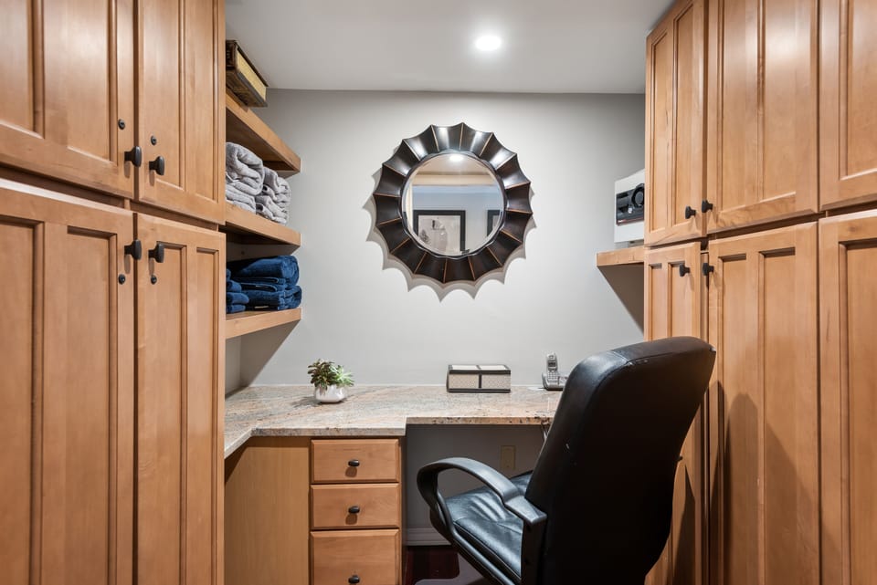 Condo, 2 Bedrooms | Interior
