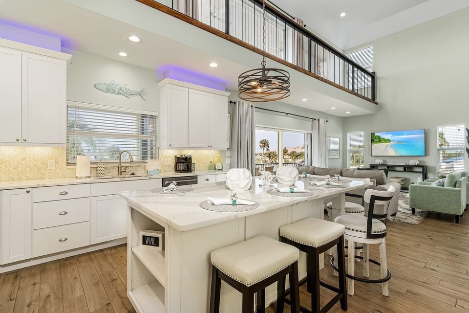 House, 3 Bedrooms | Private kitchen | Coffee/tea maker, fridge, oven, toaster