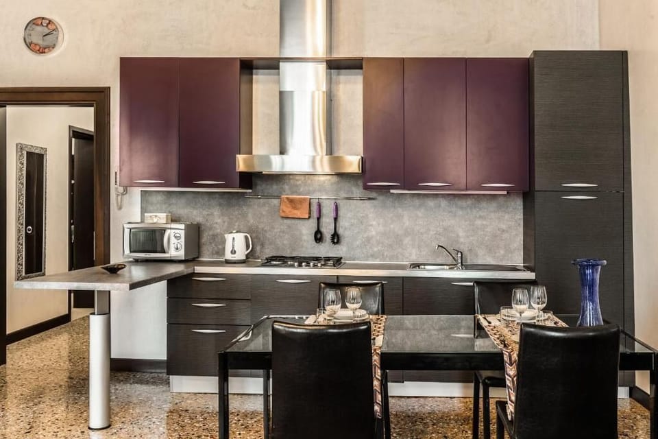 Deluxe Apartment, Balcony, City View (San Giorgio) | Private kitchen