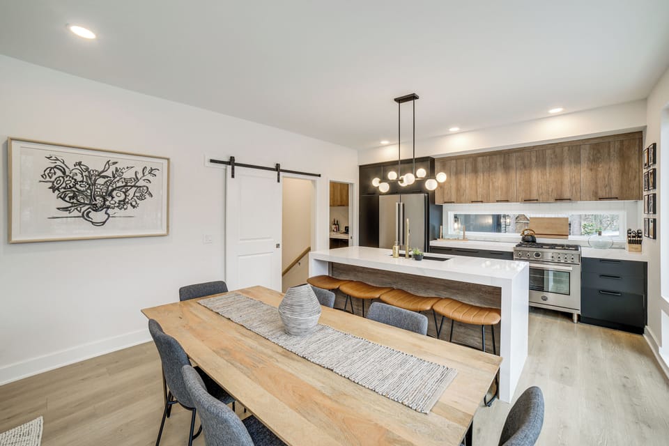 House (4 Bedrooms) | Interior