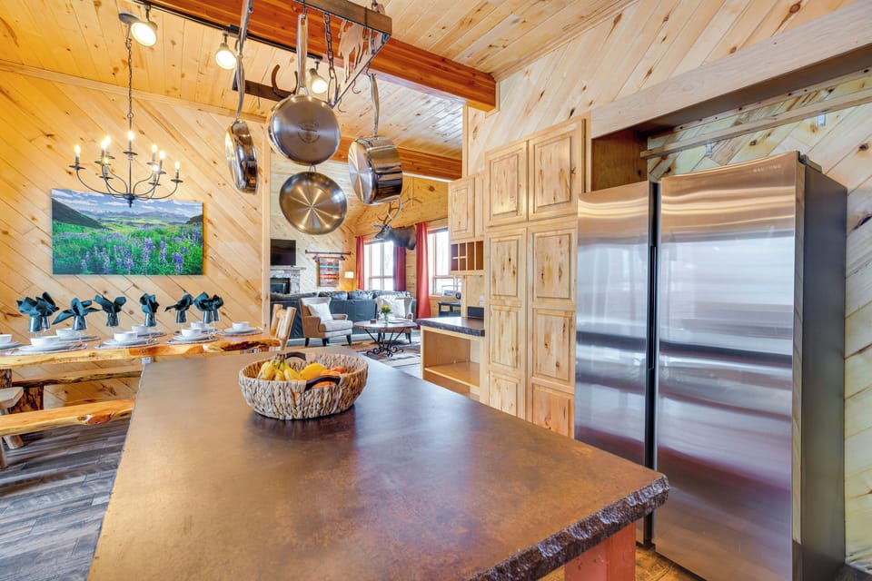 House (4 Bedrooms) | Interior