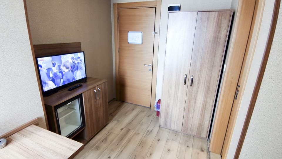 Free WiFi, wheelchair access