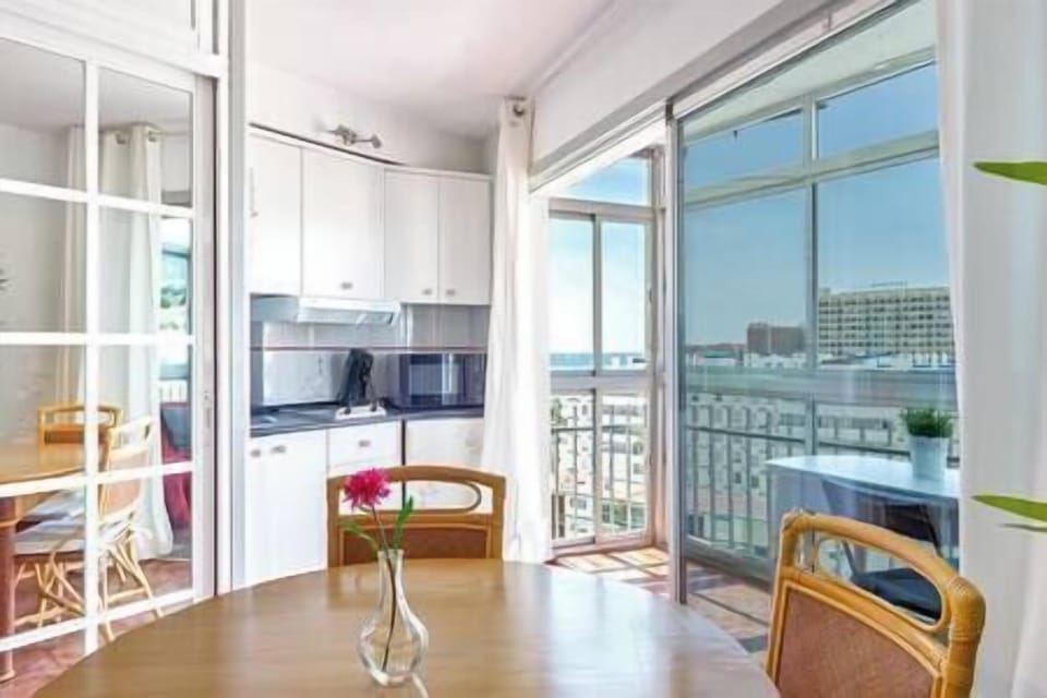 bd08938d-ed9f-486c-b807-c5f20ef67532