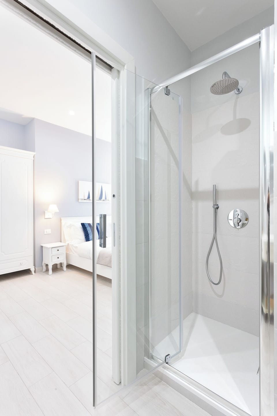 Standard Room | Bathroom | Shower, rainfall showerhead, free toiletries, hair dryer