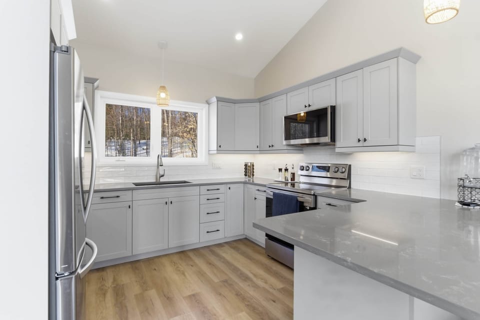 Kitchen is fully equipped and ready to enjoy
