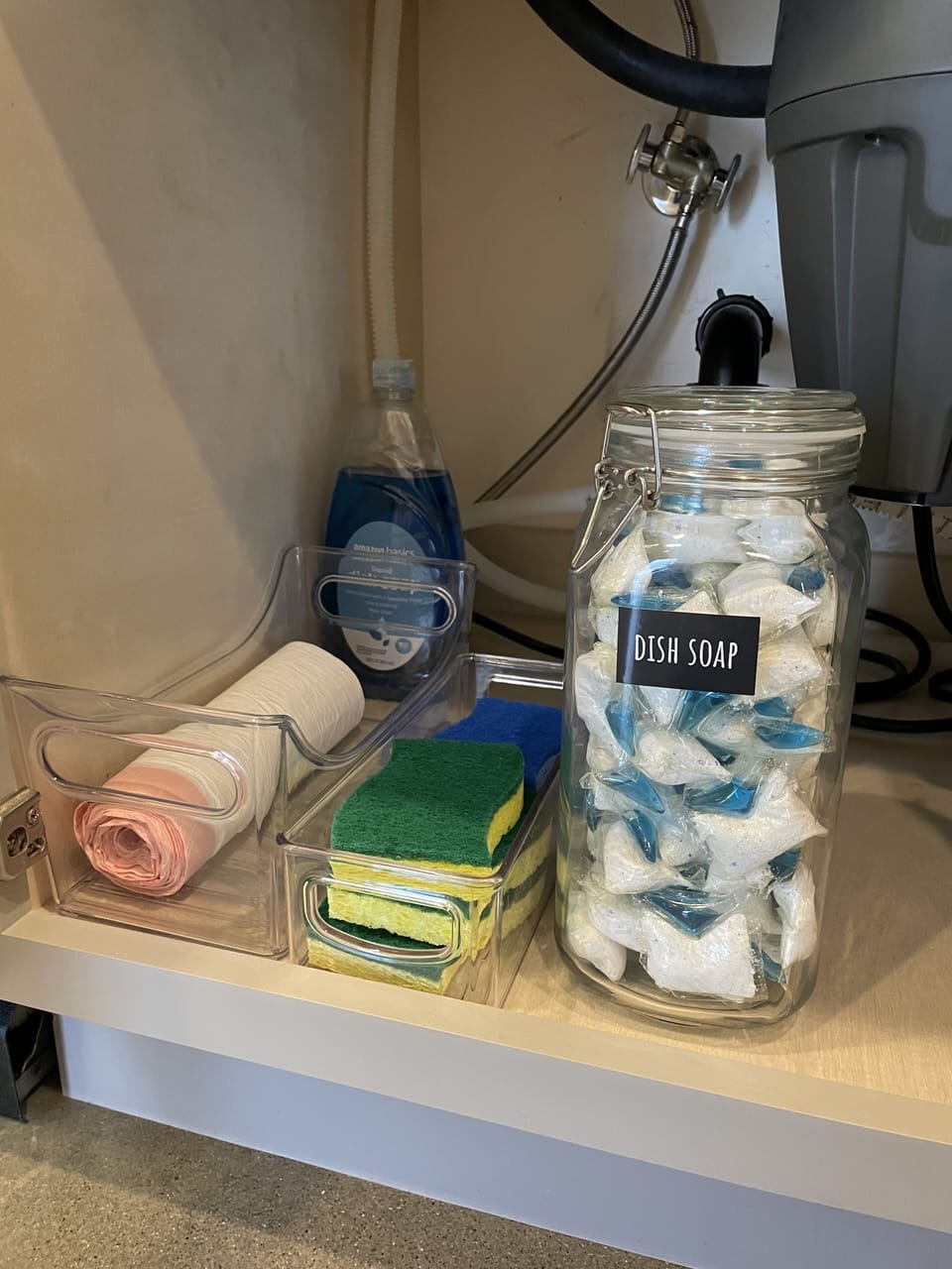 A full size dishwasher means no doing dishes on vacation.  Soap provided.