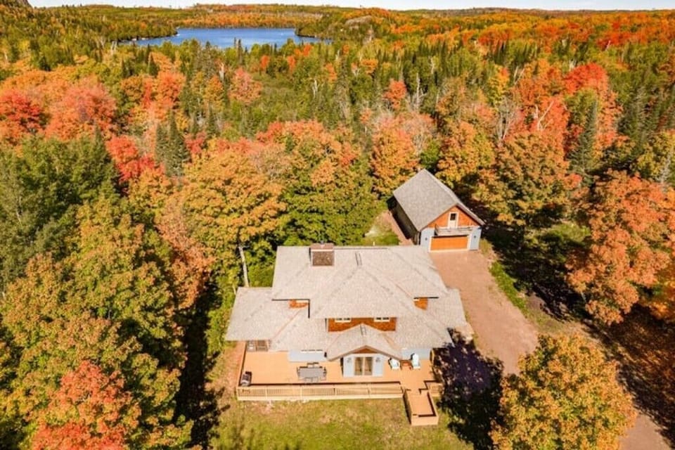 Enjoy the privacy of the house, with surrounding trees and nature 