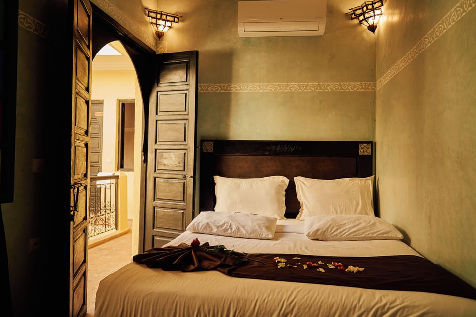 Superior Double Room, 1 Queen Bed, Non Smoking | Premium bedding, desk, iron/ironing board, free WiFi