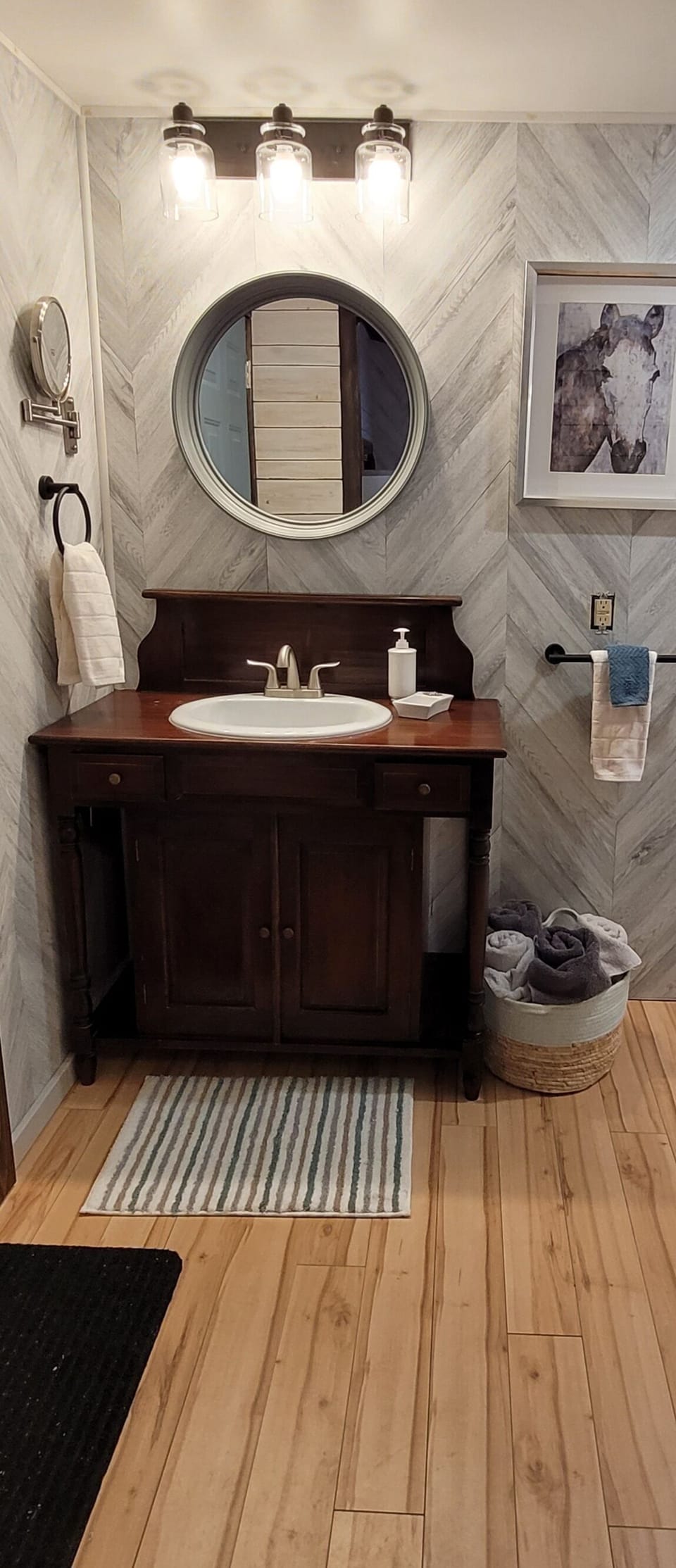 Large bathroom with shower!