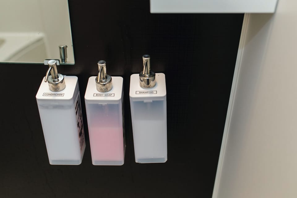 Bathroom amenities