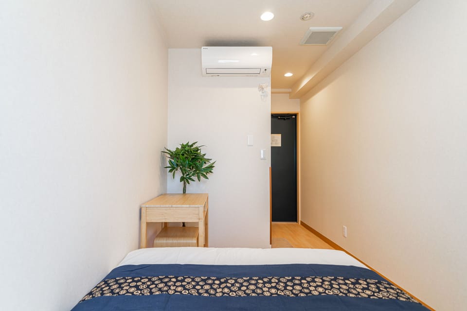 Business Double Room, 1 Double Bed, Non Smoking, Private Bathroom (Unable to check-in after 10pm) | Living area