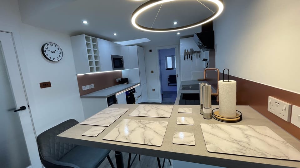 Breakfast Bar