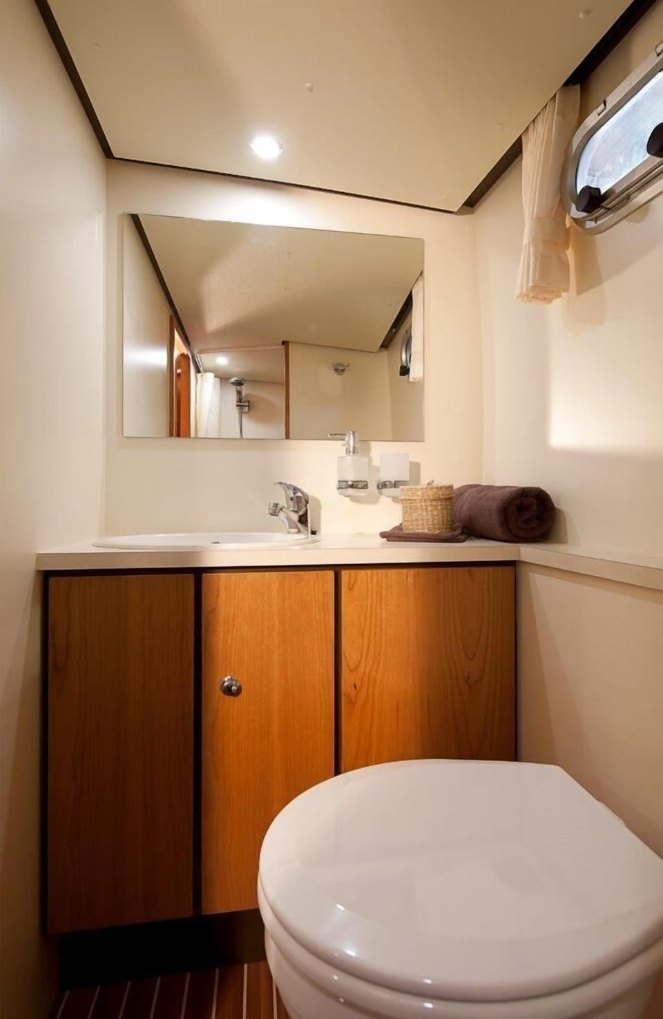 Eclipse | Bathroom | Towels