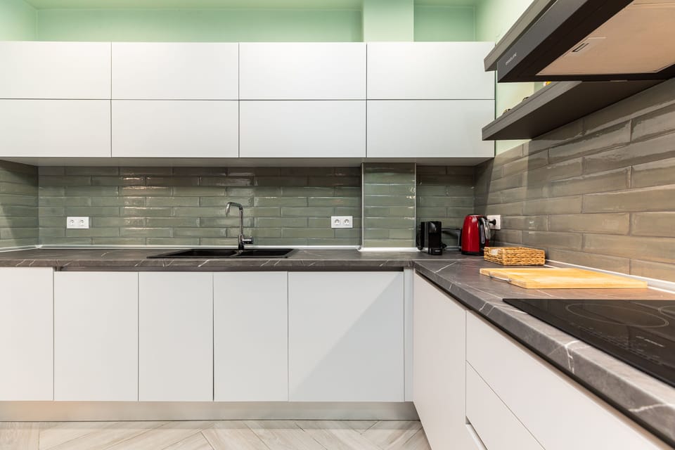 Full-size fridge, microwave, espresso maker, coffee/tea maker