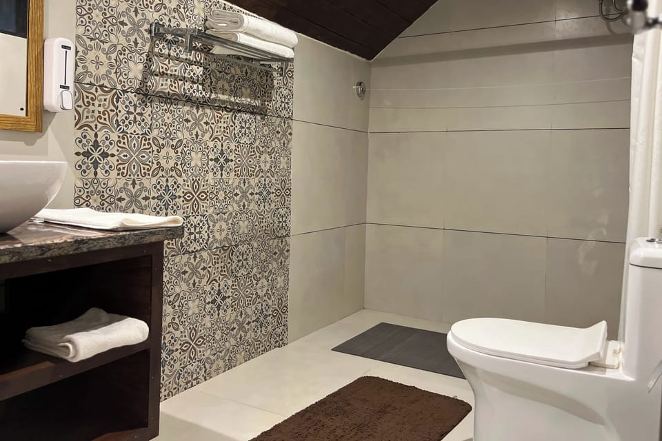 Code: Heritage Room | Bathroom | Towels