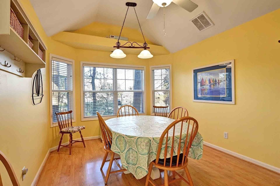 Kitchen table