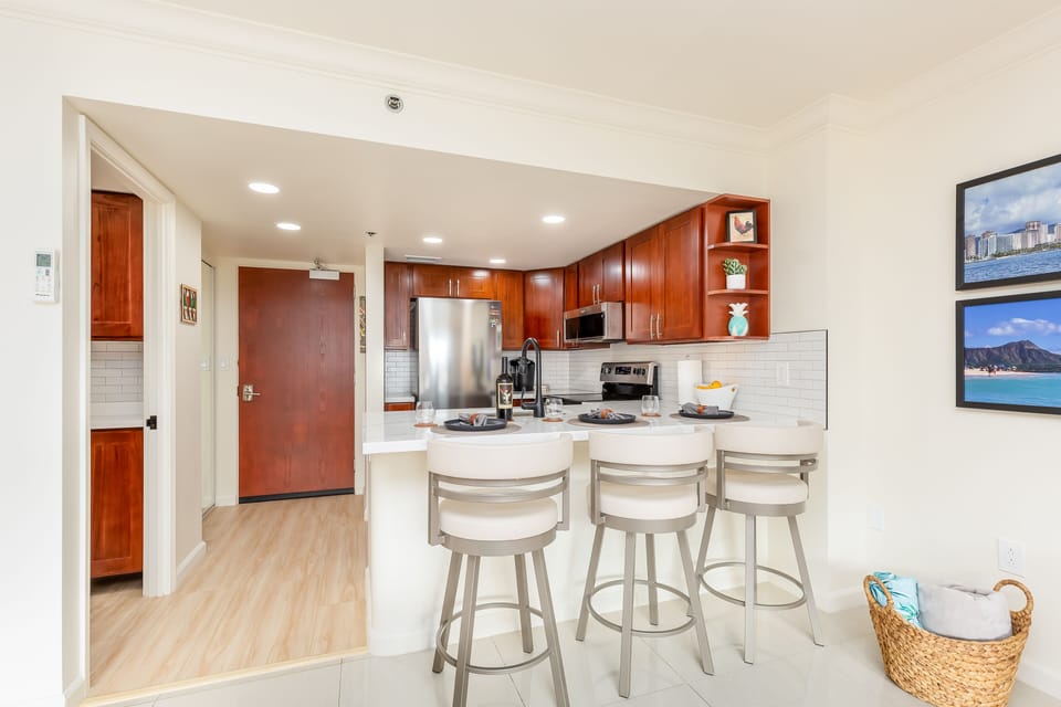 Kitchen Island with 3 bar stools