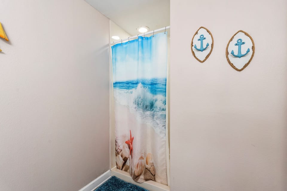 Bunk Bath