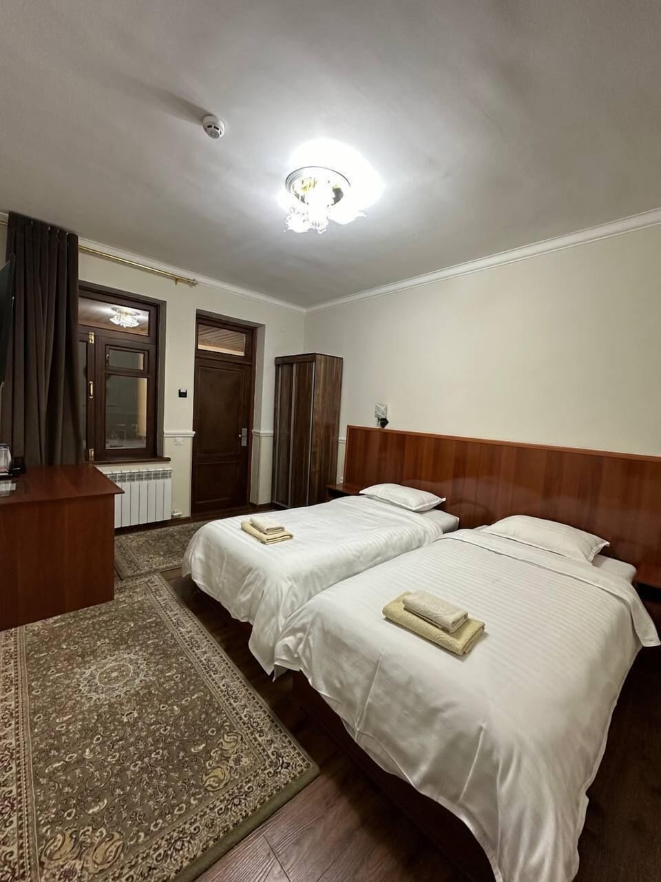 Standard Double or Twin Room | Desk, laptop workspace, WiFi (free)