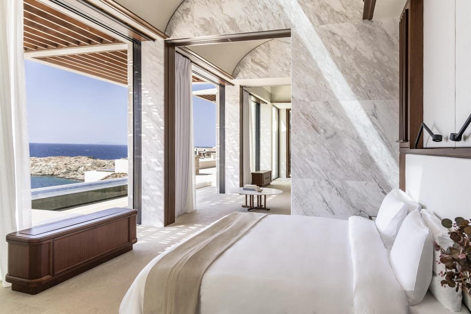 Grand Room, 4 Bedrooms (Residence, Seafront) | Minibar, in-room safe, blackout drapes, soundproofing