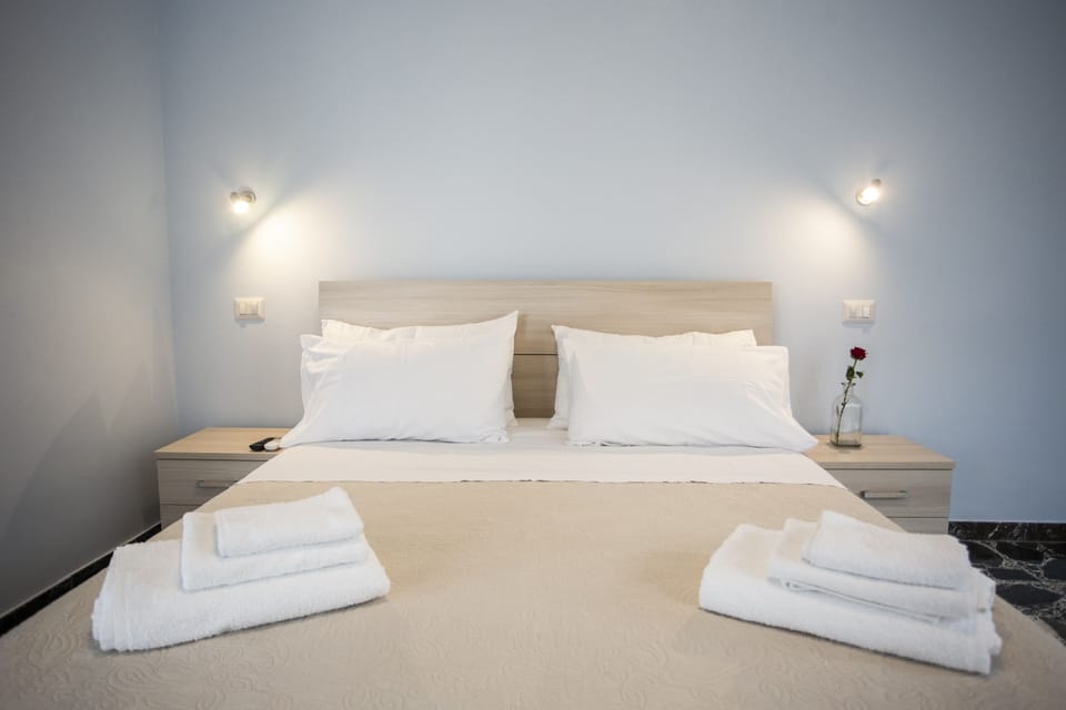 Panoramic Quadruple Room | Desk, soundproofing, free WiFi, bed sheets