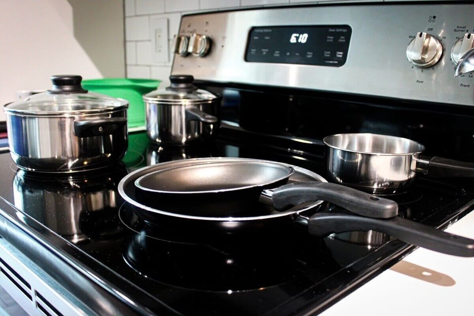 Cook away with our well stocked kitchen