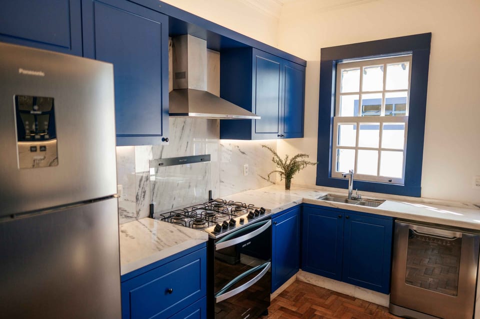 CASA PRINCIPAL 2 QUARTOS | Private kitchen | Fridge, microwave, oven, dishwasher