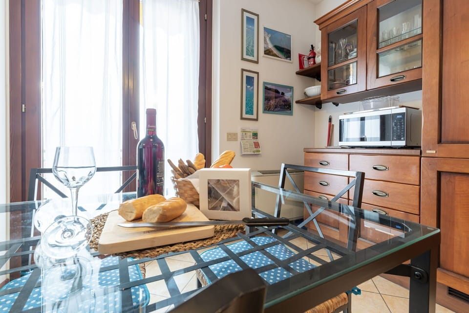 Dining Room, Kitchen
