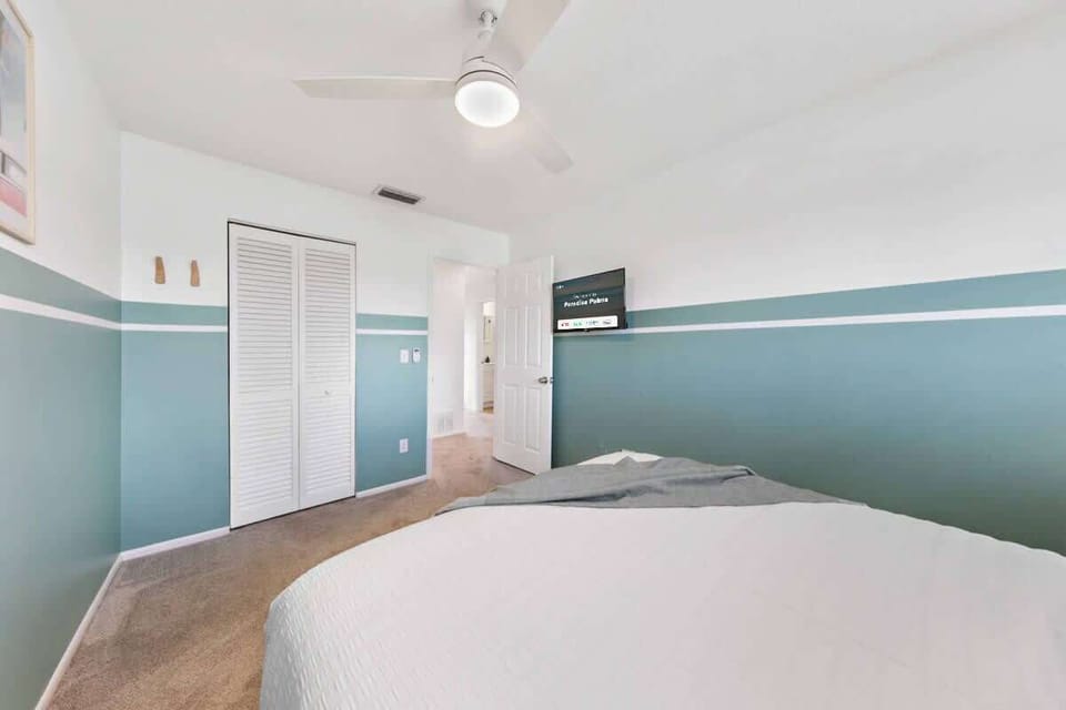Lay back, relax, and indulge in your favorite Netflix movies. This room comes equipped with a smart TV for an immersive entertainment experience