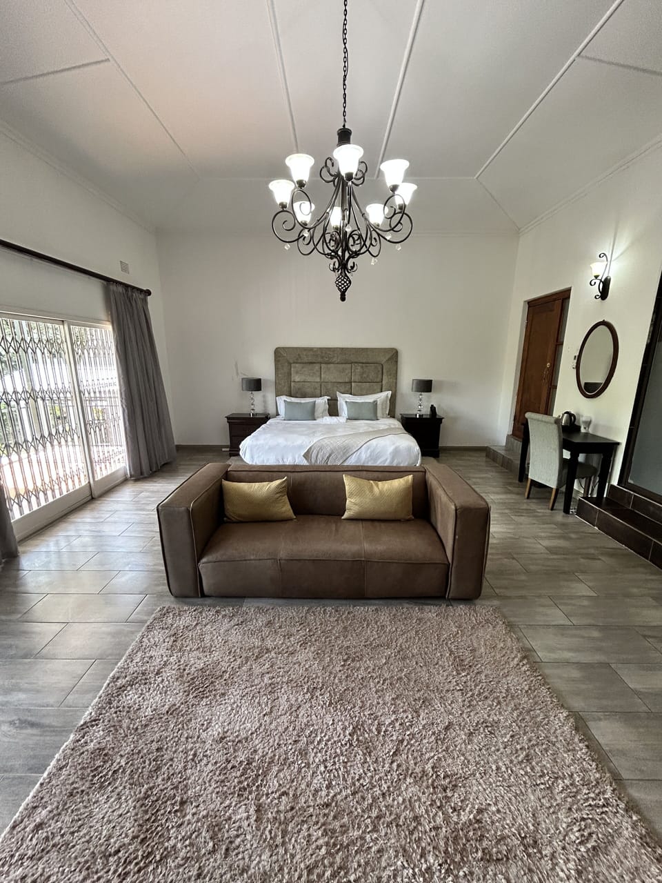 Room 2 Super King Suite [fire place] | Egyptian cotton sheets, premium bedding, pillowtop beds, desk