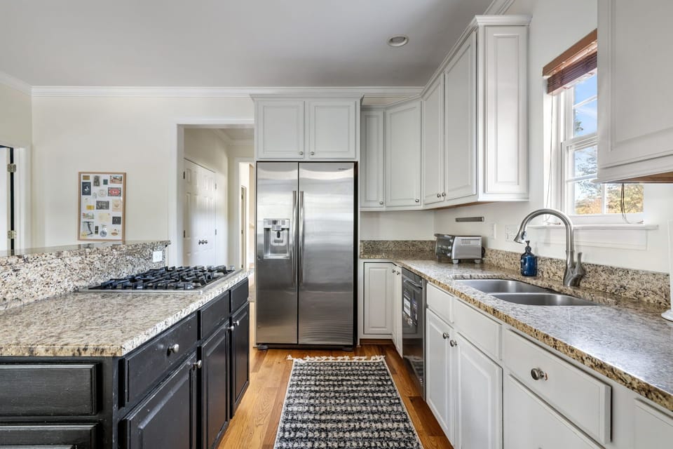 Private Pool in Park Circle! | The Shady Oak