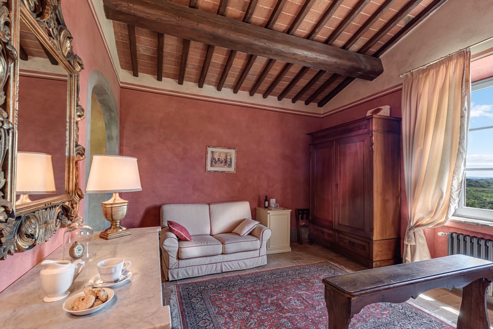 Double or Twin Room | Minibar, individually decorated, individually furnished, blackout drapes