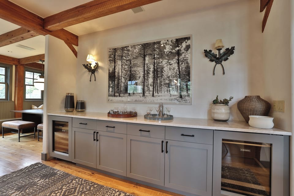 House (5 Bedrooms) | Interior