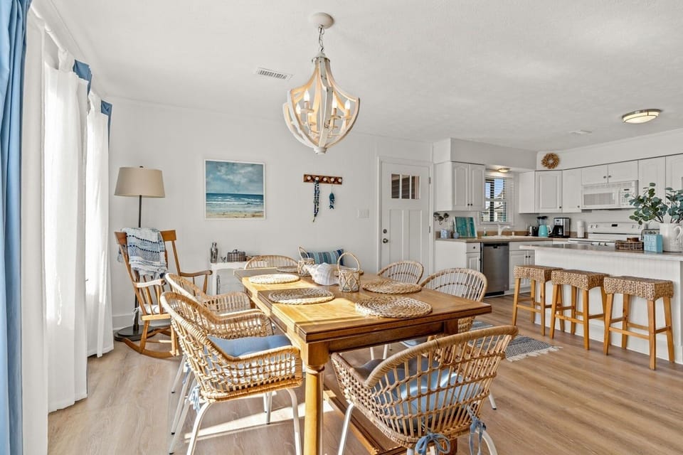 House, 3 Bedrooms | Dining