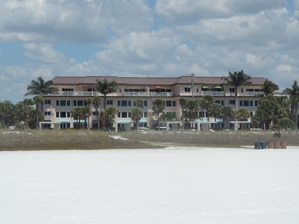 Beach View - Sunset Royale - 314, Tropical Sands Accommodations