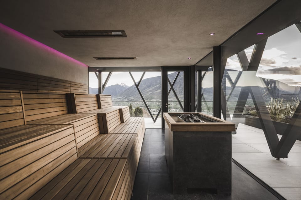 Sauna, steam room, massages