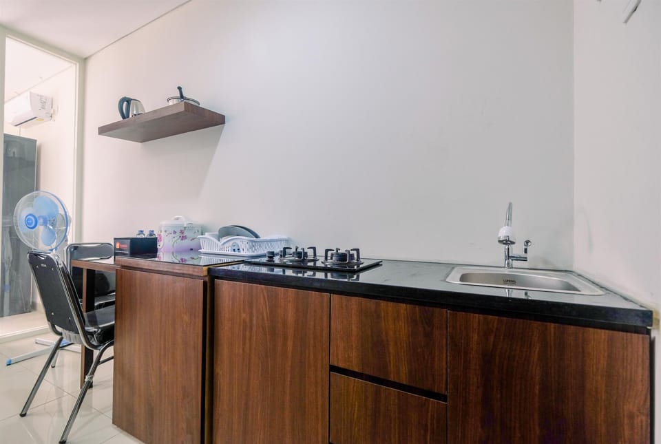 Apartment | Private kitchen | Fridge, stovetop, electric kettle
