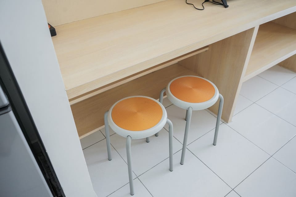 Studio, 1 Queen Bed | Desk