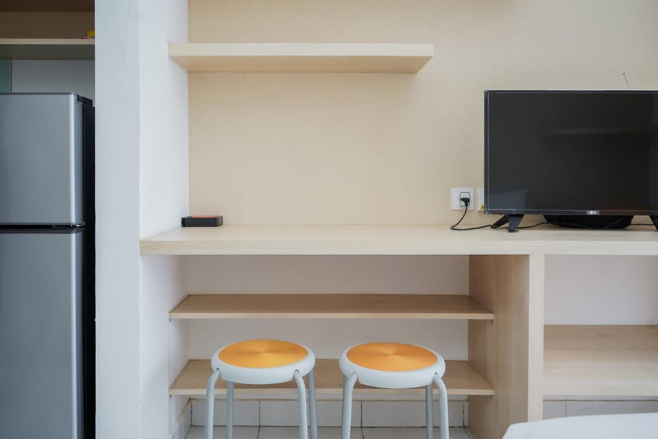 Studio, 1 Queen Bed | Desk
