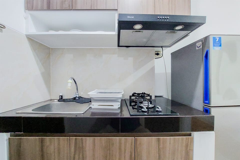 Studio | Private kitchen | Fridge, stovetop, rice cooker, dining tables