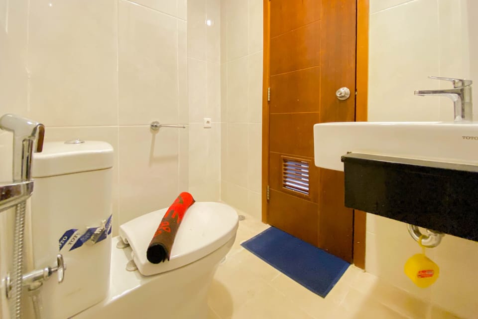 Studio | Bathroom