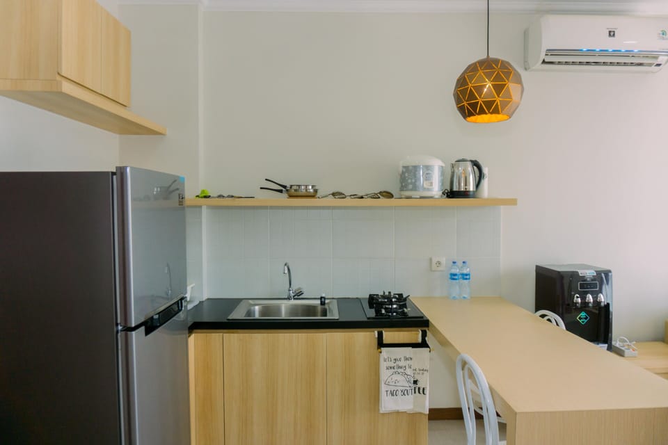 Apartment | Private kitchen | Full-size fridge, stovetop