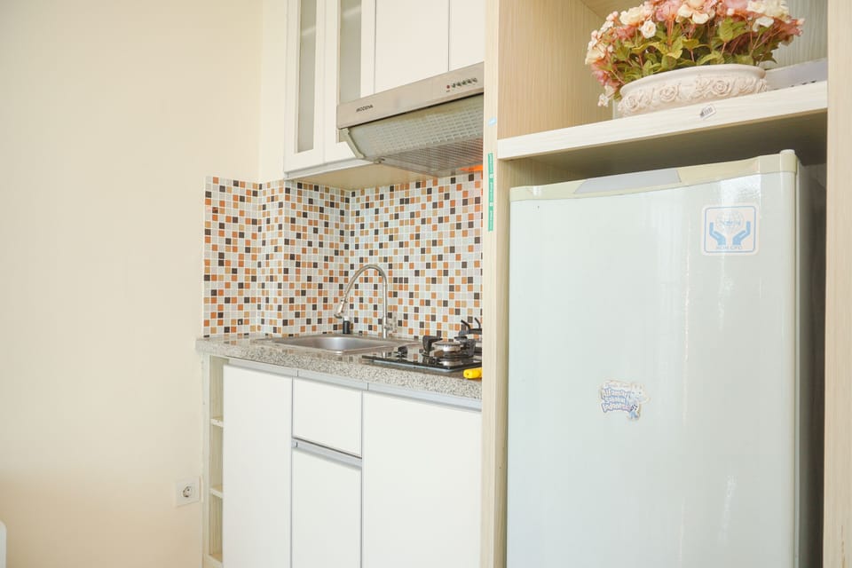 Apartment | Private kitchen | Fridge, stovetop, rice cooker