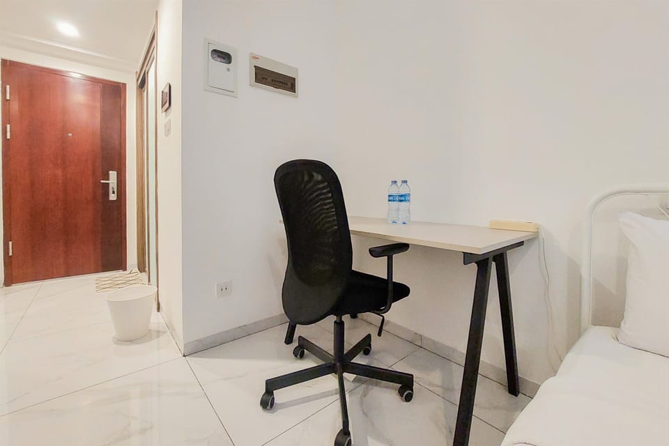 Studio | Desk