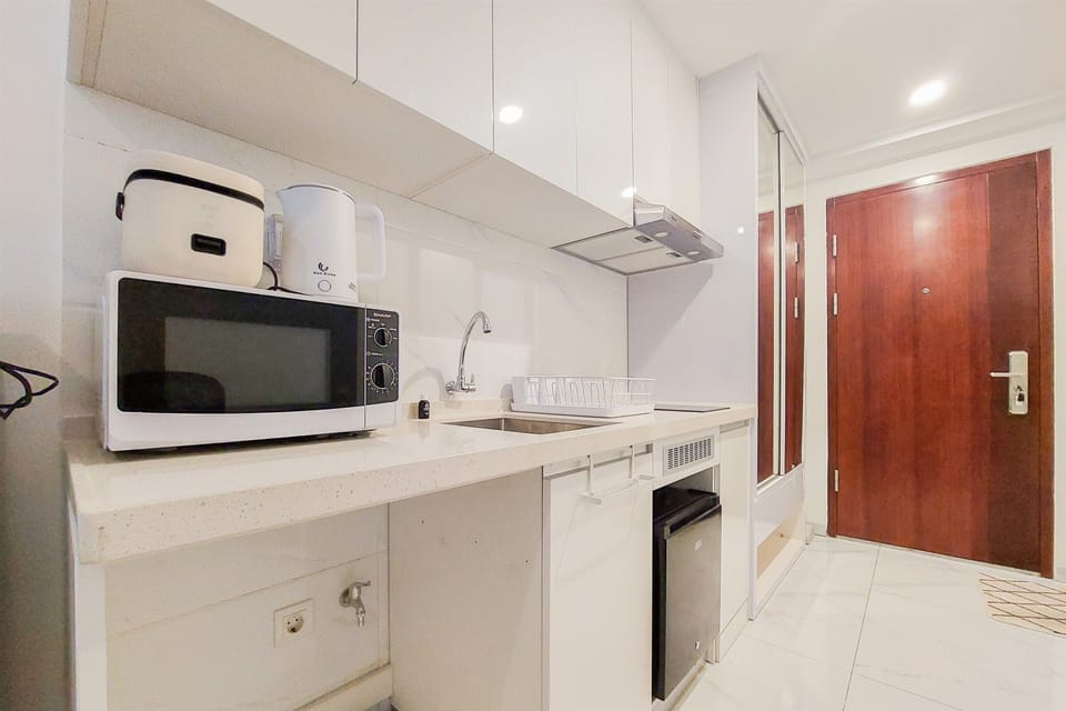 Studio | Private kitchen | Fridge, stovetop, rice cooker